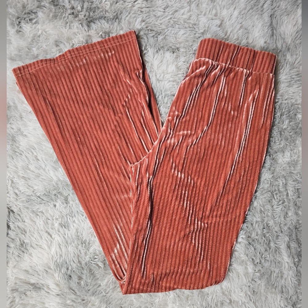 Crushed Velvet Ribbed Women's Wide Leg Flare Leggings in Peachy Color Large